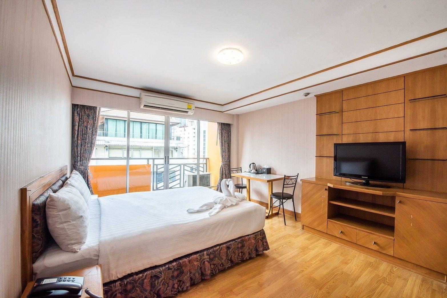 Roseate Ratchada Aparthotel Bangkok Bagian luar foto