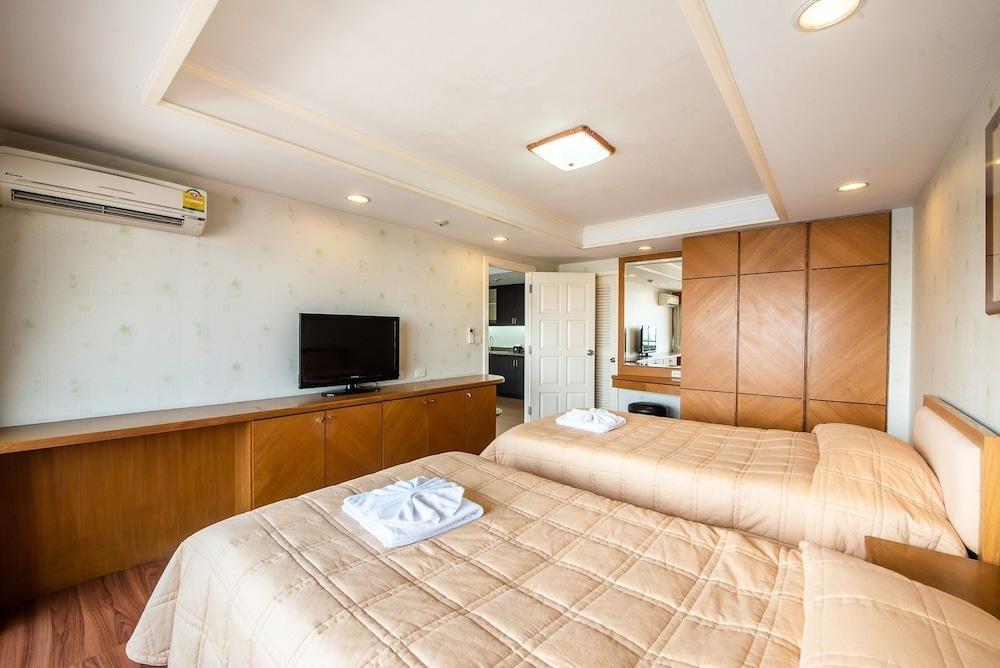 Roseate Ratchada Aparthotel Bangkok Bagian luar foto