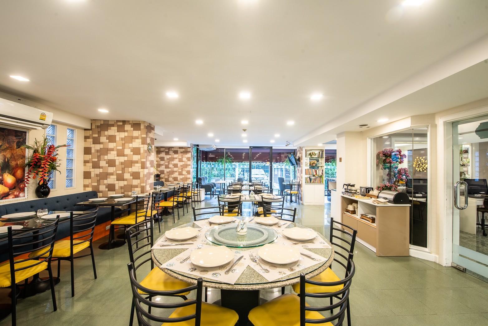 Roseate Ratchada Aparthotel Bangkok Bagian luar foto