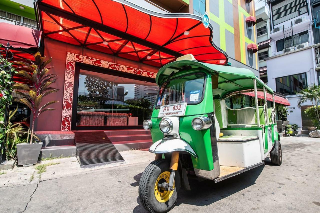 Roseate Ratchada Aparthotel Bangkok Bagian luar foto